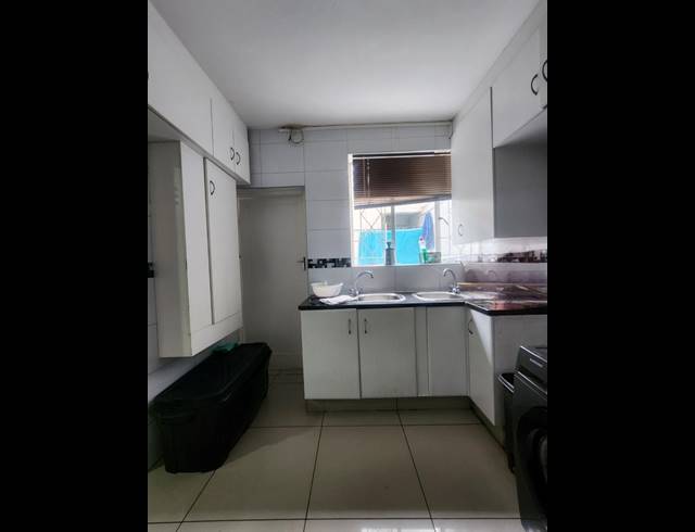 3 BEDROOM PROPERTY TO RENT IN SAVOY ESTATE